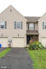 Building Photo - 200 Strawberry Ln