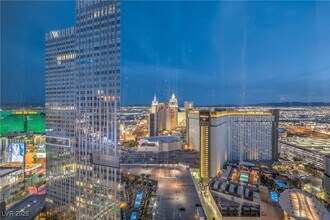 Building Photo - 3726 S Las Vegas Blvd