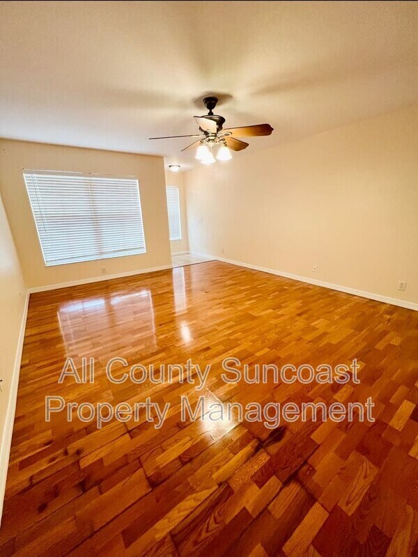 Foto del edificio - 3872 Mariner Dr
