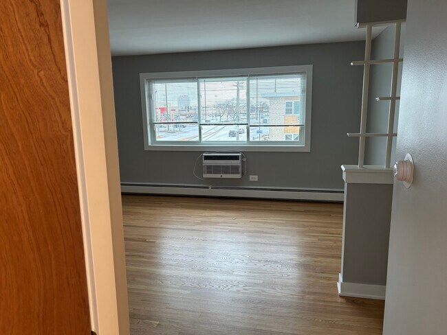 Sala de estar - 9610 N Greenwood Ave