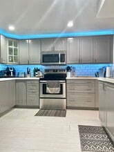 Building Photo - 650 Tennis Club Dr