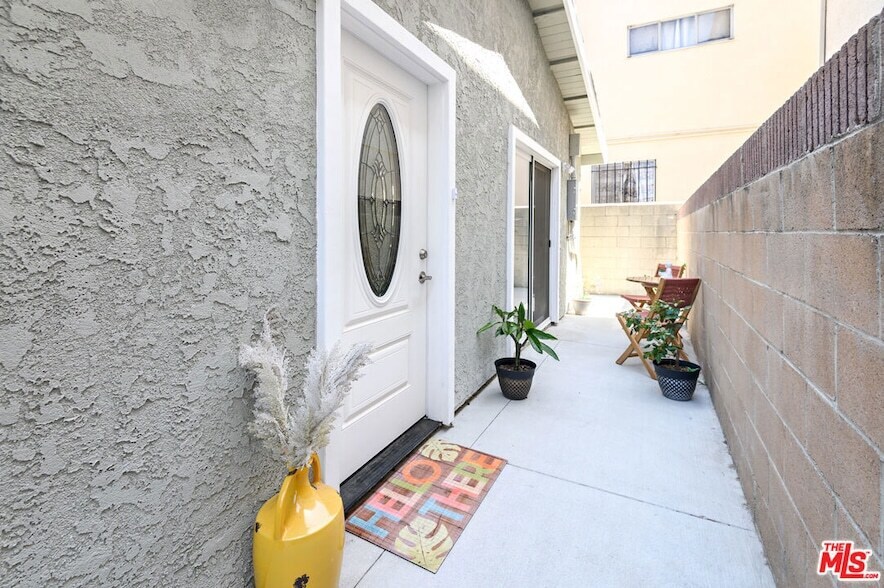 Foto principal - 4564 W Broadway