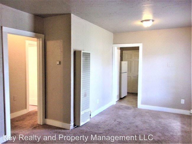 Building Photo - 2 br, 1 bath Apartment - 2322 NW 20TH ST