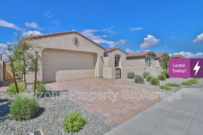 Foto principal - 18828 W Windsor Blvd