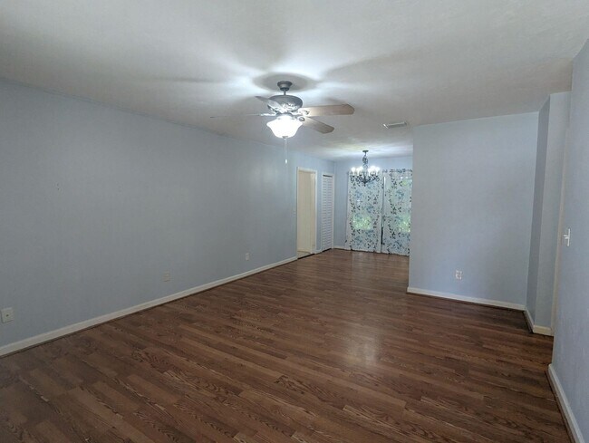 Foto del edificio - 4256 Carrington Ct