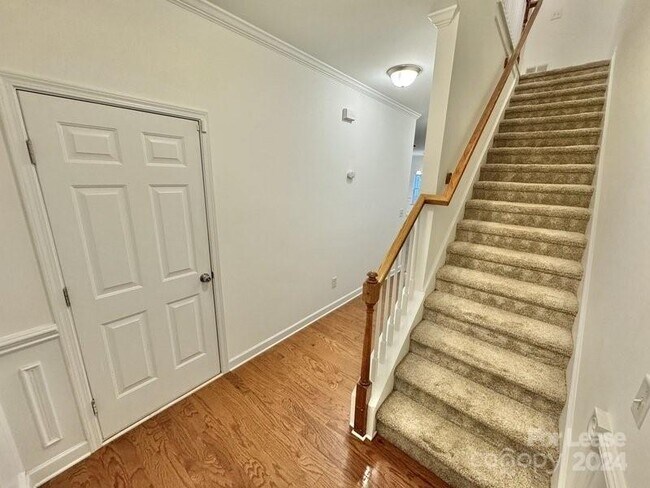 Building Photo - 4541 Craigmoss Ln