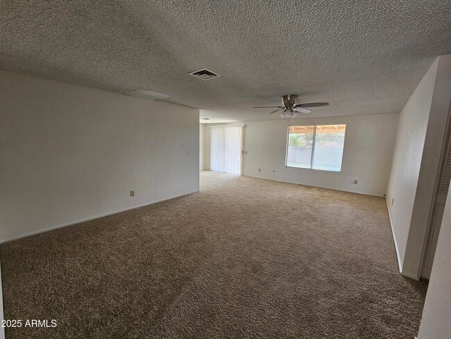 Building Photo - 6231 W Zoe Ella Way