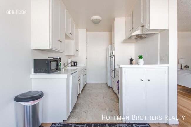 Foto del edificio - 725 Hayworth Ave