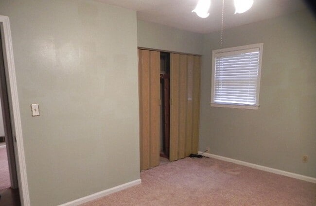 Building Photo - East Columbus - Near Ft Moore