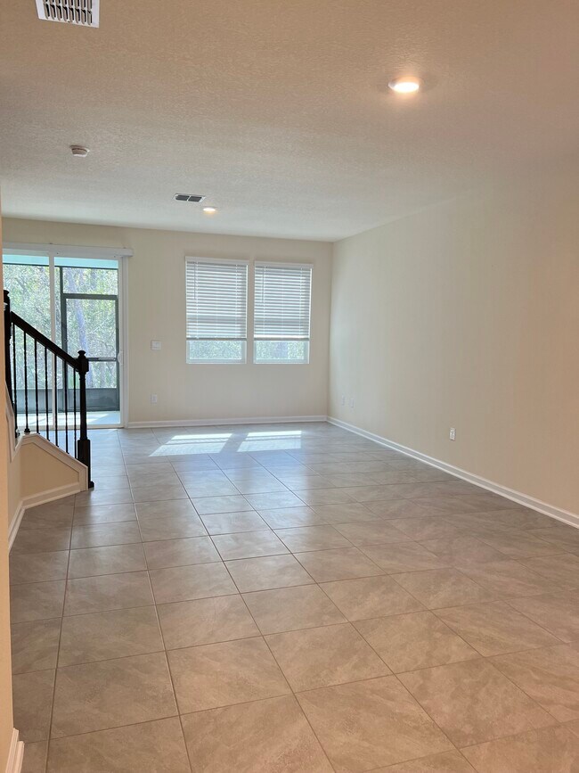 Building Photo - 154 Pasadena Dr