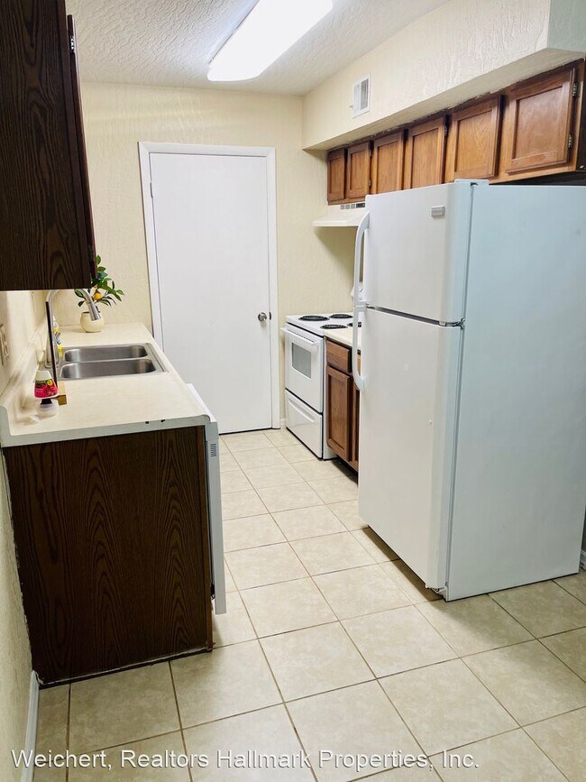 Foto del edificio - 2 br, 2 bath House - 2160 Forest Knoll Dr ...
