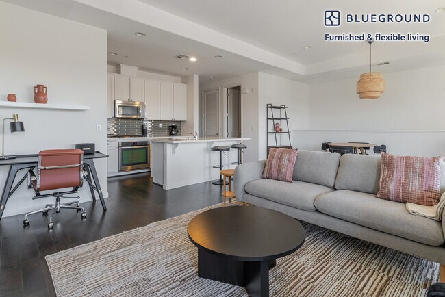 Foto del edificio - 640 Turnbuckle Dr