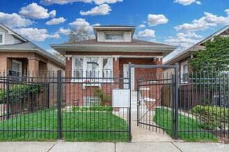 Building Photo - 1714 N Laramie Ave