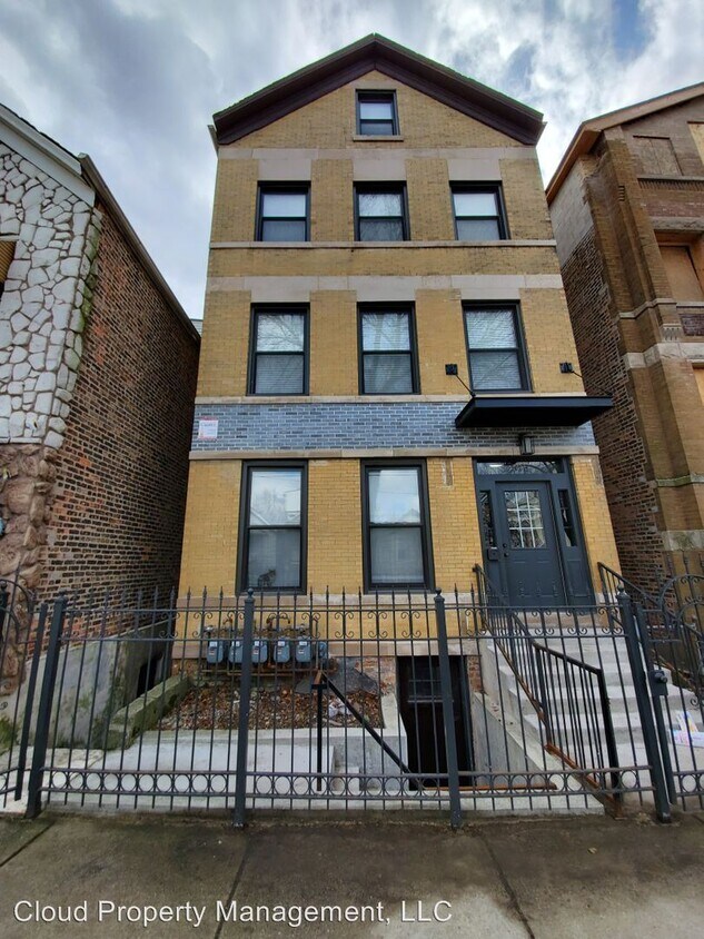 Primary Photo - 2621 W 24th St