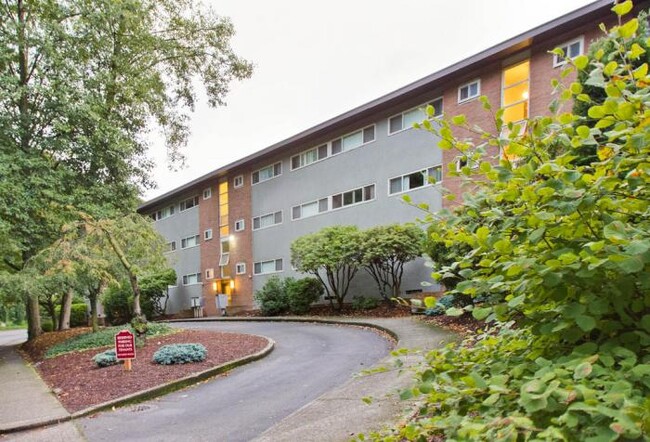 Building Photo - 1 bedroom in Seattle WA 98102