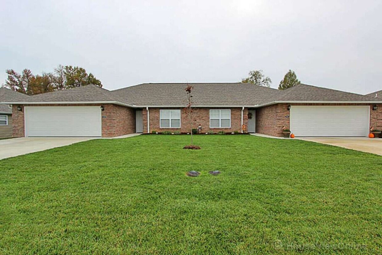 22452247 Winesap Dr Unit 2247, Jackson, MO 63755 Room for Rent in