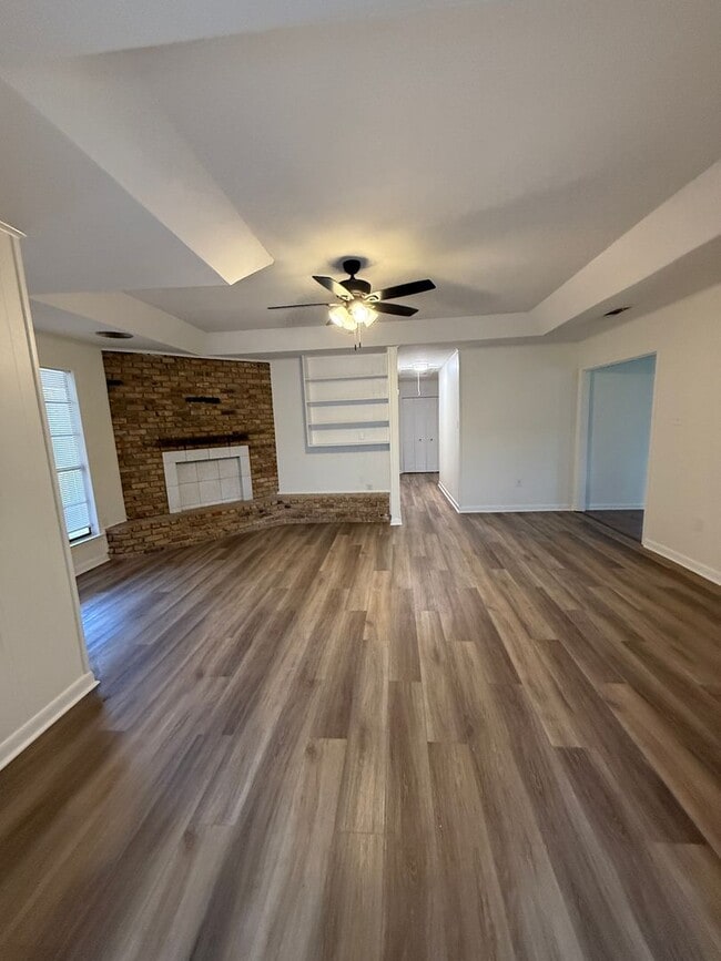 Foto del edificio - Must see this Beautiful Remolded 4 Bedroom 2.5 Bath Home in Walker