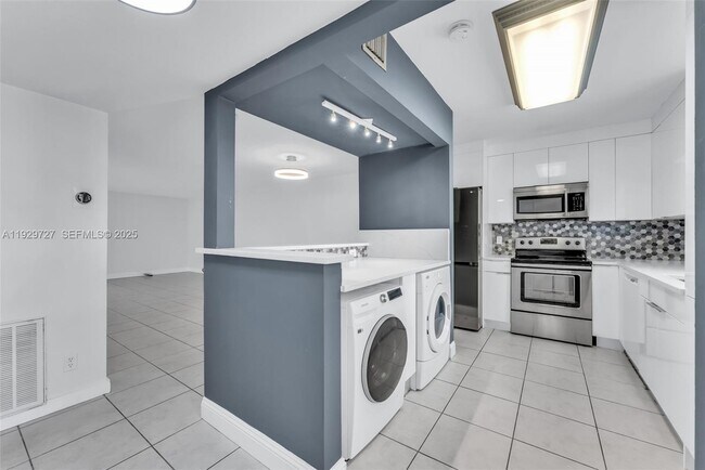 Foto del edificio - 2945 NW 68th St