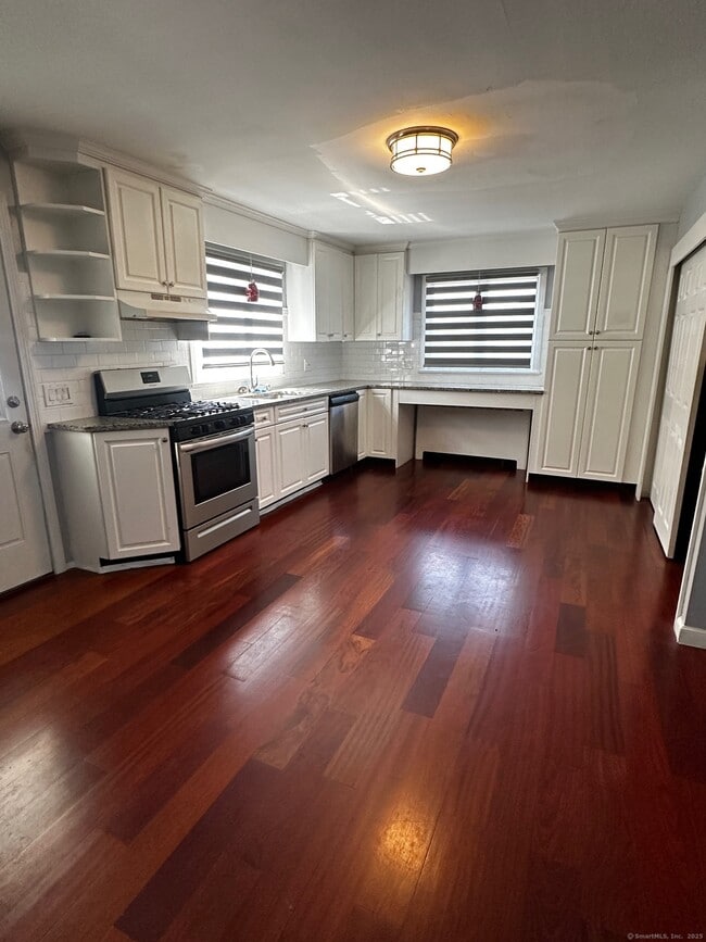 Foto del edificio - 22 Hungerford Ave