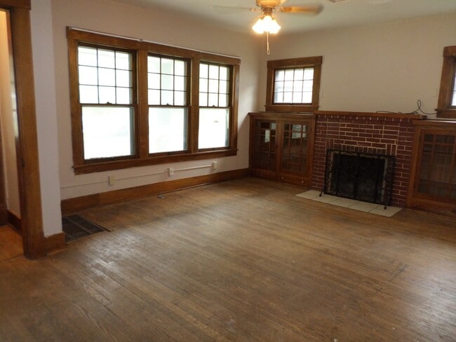 Building Photo - 1421 Humboldt St