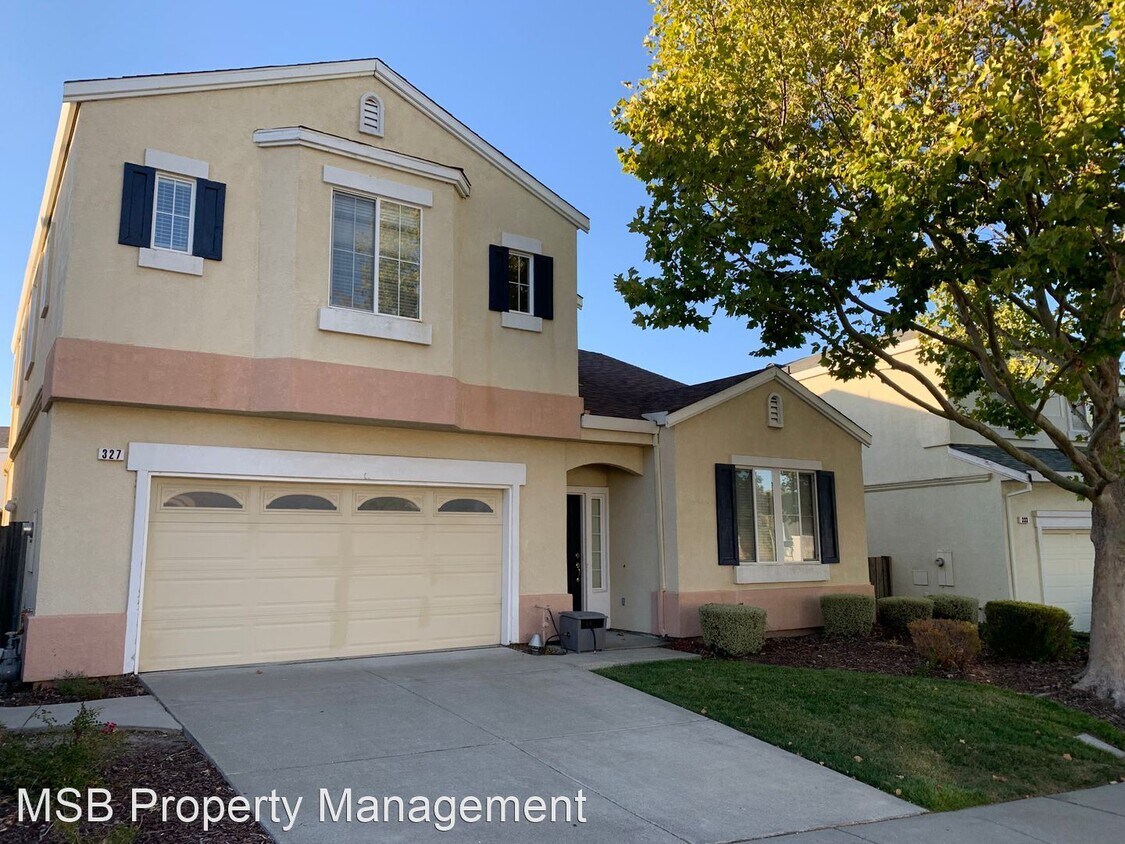 Primary Photo - 5 br, 3 bath House - 327 Titan Way