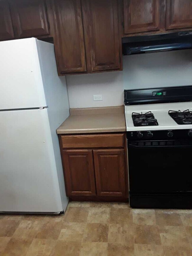 Foto del edificio - 544 Meadow Green Ln