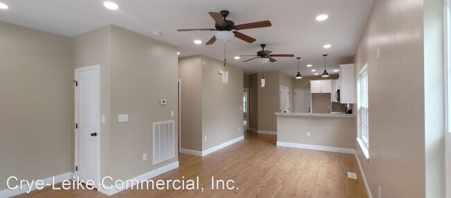 Foto del edificio - 3 br, 2 bath House - 818 N Germantown Rd.