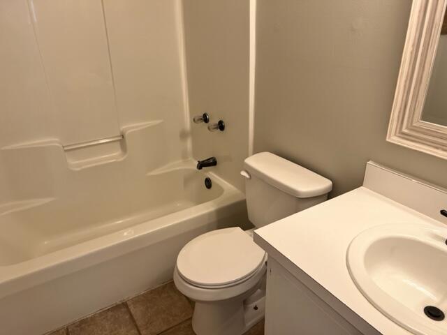 Foto del edificio - 1703 Colonial Ct
