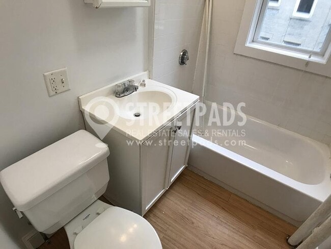 Foto del edificio - bedroom in Boston MA 02215