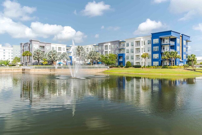 Building Photo - Solstice Apartments