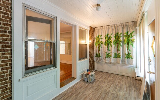 Foto del edificio - Lovely 3 bedroom near Cobbs Creek