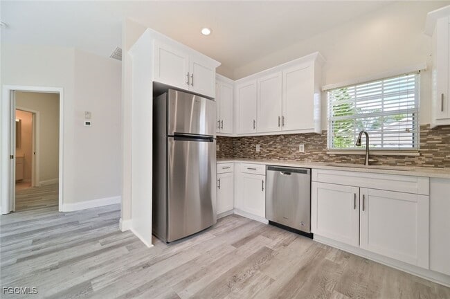 Foto del edificio - 10706 Pearl Bay Cir