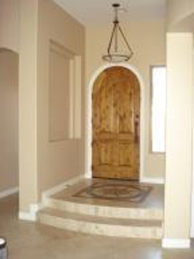 Foto del edificio - COMING SOON...BEAUTIFUL HOME ON HUGE LOT!