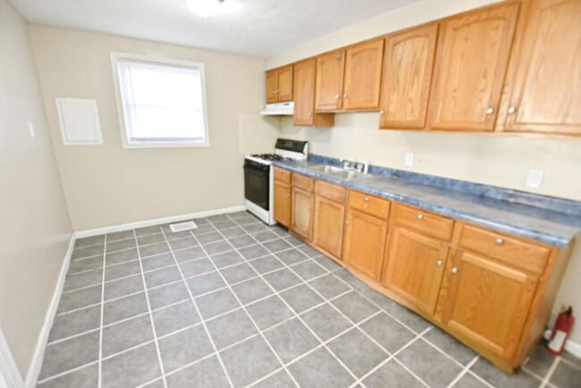 Building Photo - South Bend home for rent
