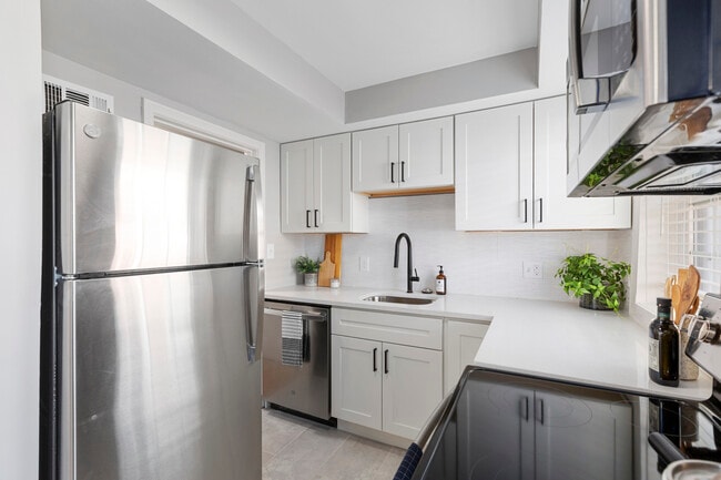 Kitchen - The Square on Mcknight