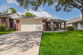 Building Photo - 5923 Shining Leaf Ct
