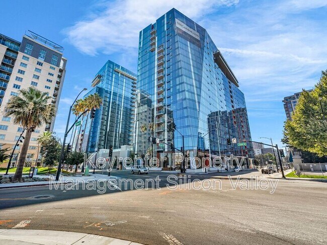 Foto del edificio - 188 W St James St