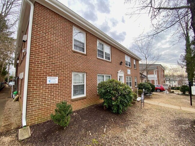 Foto del edificio - 426 17th St NW