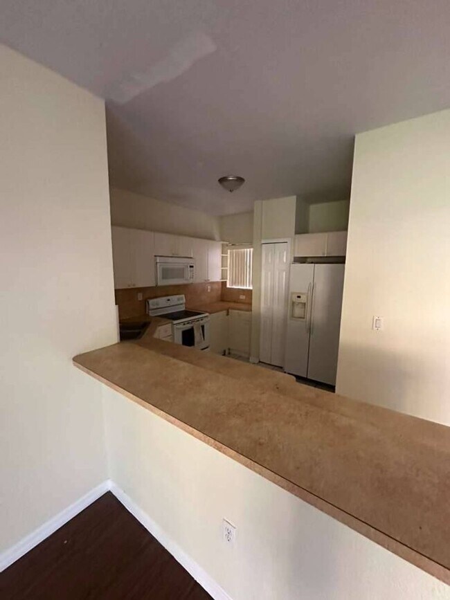 Foto del edificio - Move-In Ready 3BR/2BA Townhome in Florida City