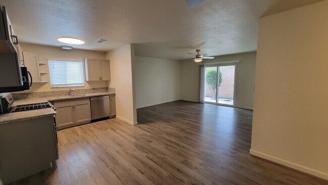 Foto del edificio - 541 Arrowhead Ct
