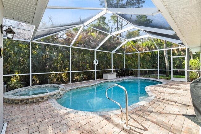 Building Photo - 3730 Crandon Rd