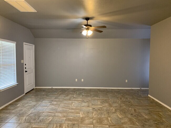 Foto del edificio - Beautiful duplex in Cooper School District!