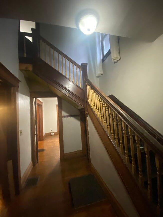 Building Photo - 2348 Fulton St