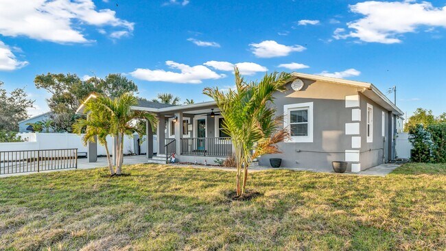 Foto del edificio - Beautiful S. Tampa 3BR/2BA remodeled home ...