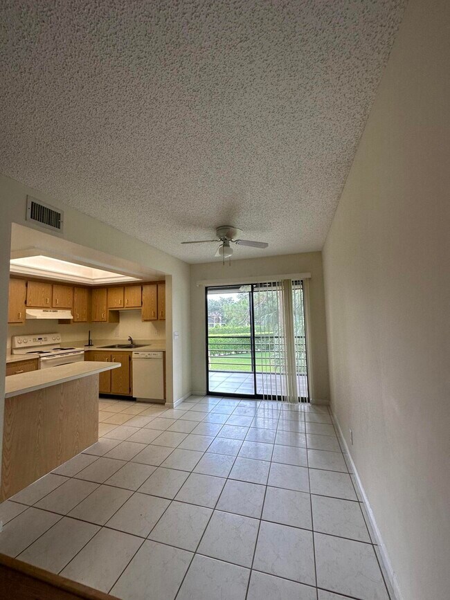 Foto del edificio - 4464 Oak Terrace Dr