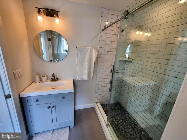 Foto del edificio - 1617 Ridge Ave