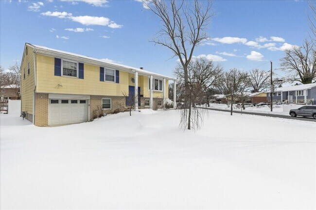 Foto del edificio - 5 Knollwood Dr