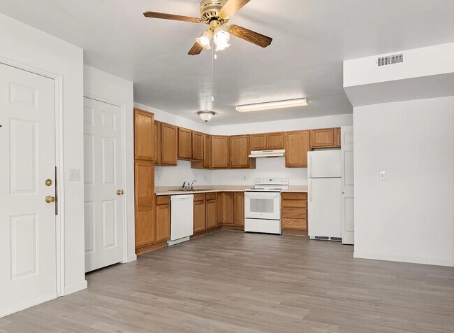 Foto del edificio - 8077 W Copperfield Pl