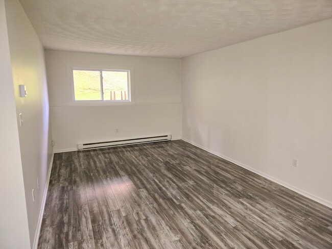 Building Photo - Paige & Downsview