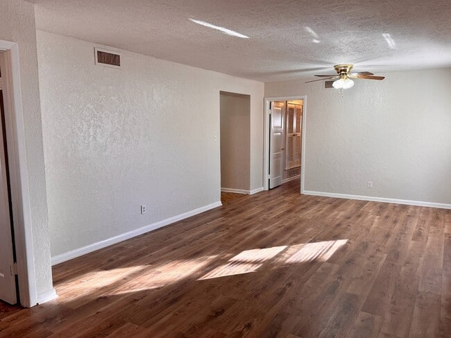 Building Photo - 4200 University Ave